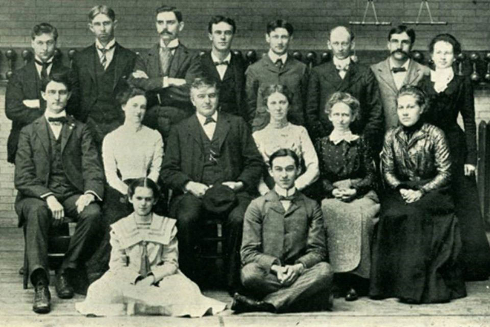 黑人和白人教师照片包括安吉米尔纳从1900指数”>
         </div>
         <div class=