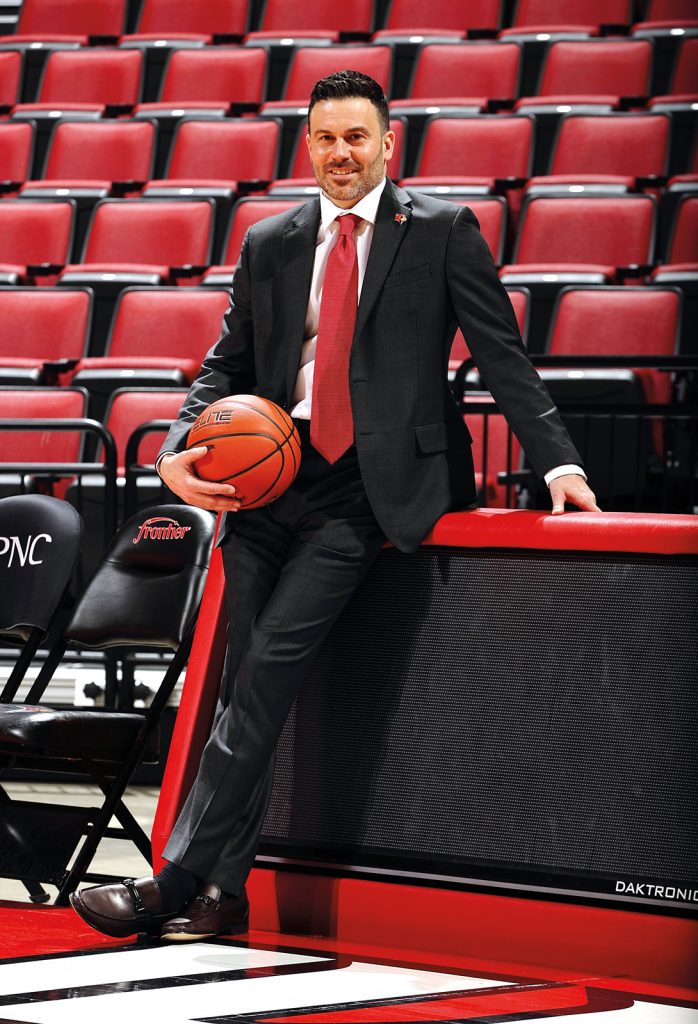 Ryan Pedon，伊利诺伊州男子篮球队主教练